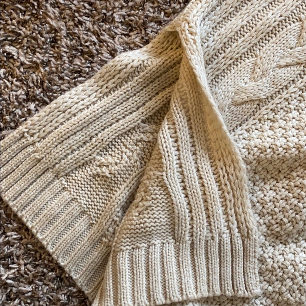 Sweater - Picture 3 of 3